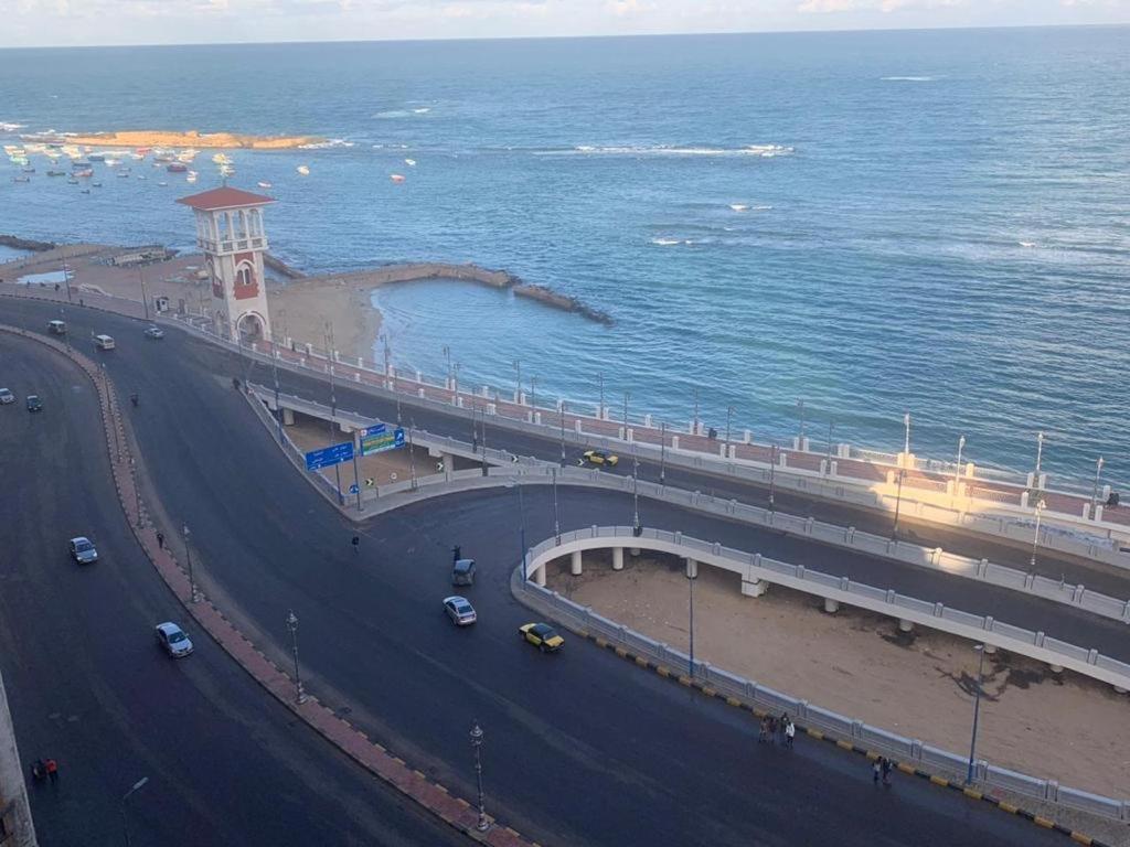 Zamzm Panoramic Sea View Family Flat - Alexandria Beachfront Exterior photo