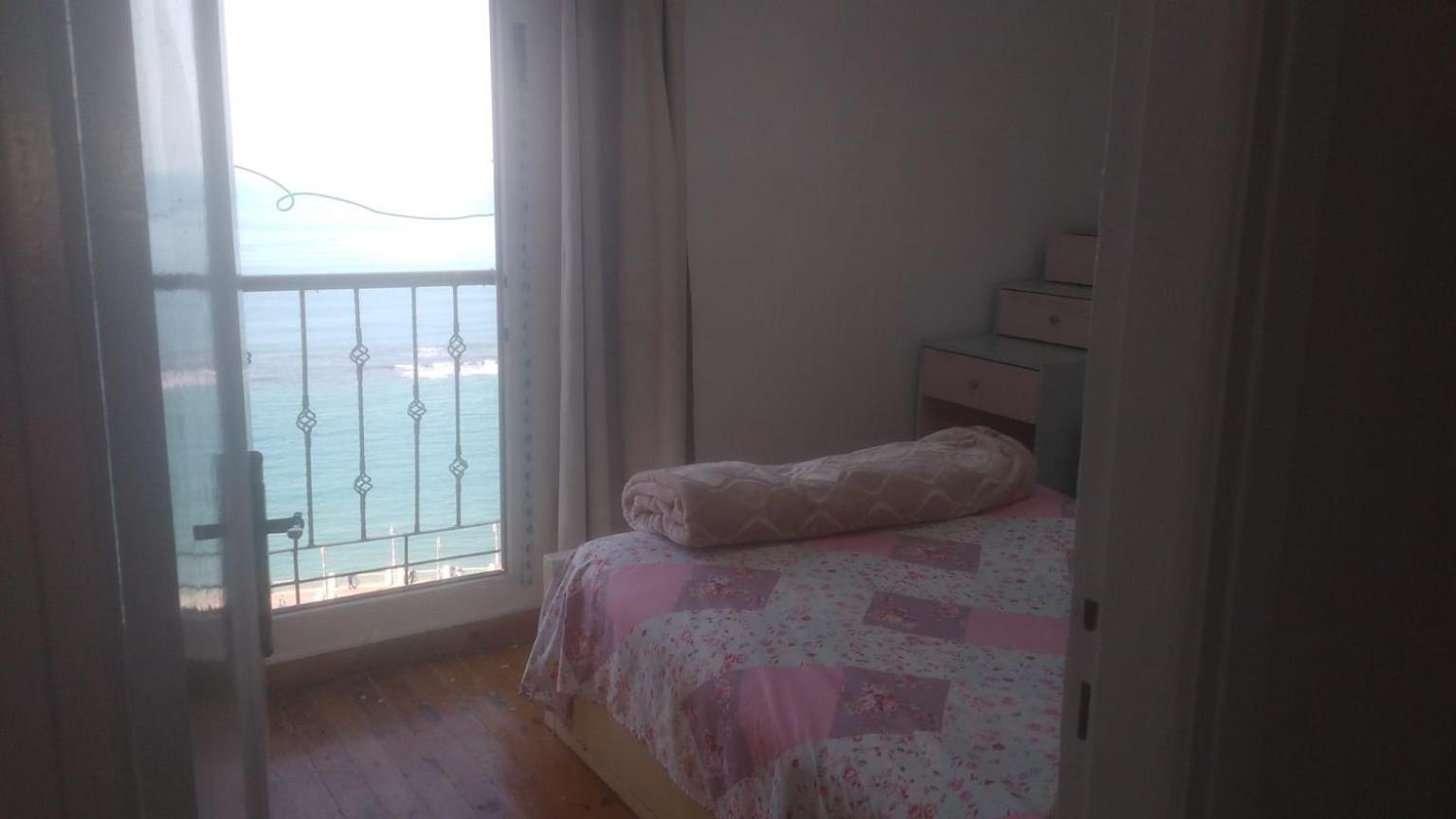 Zamzm Panoramic Sea View Family Flat - Alexandria Beachfront Exterior photo